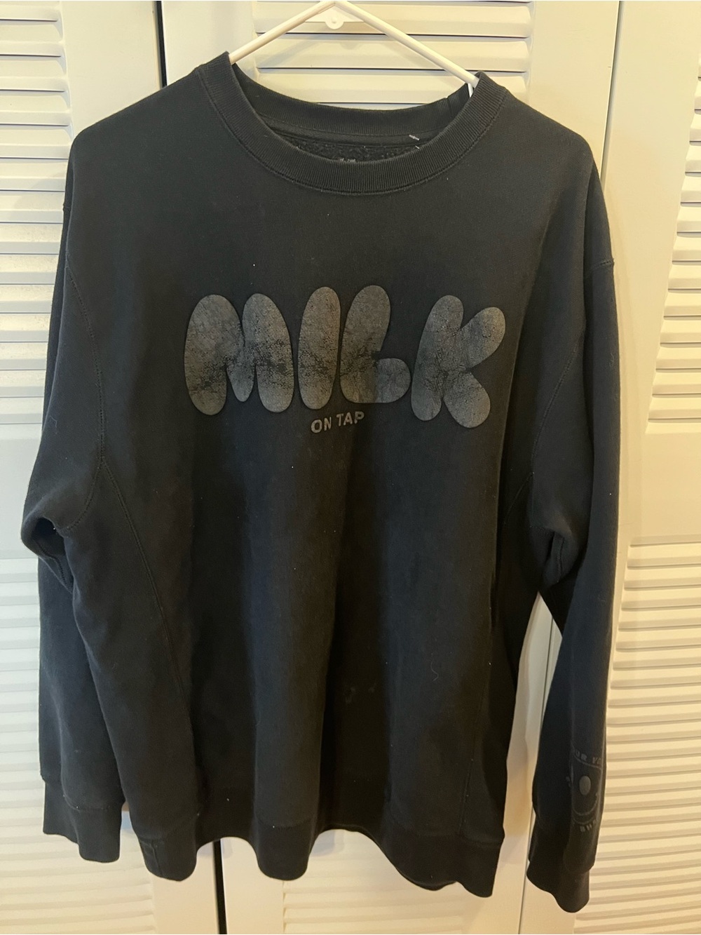 Milk On Tap™  black XL sweatshirt